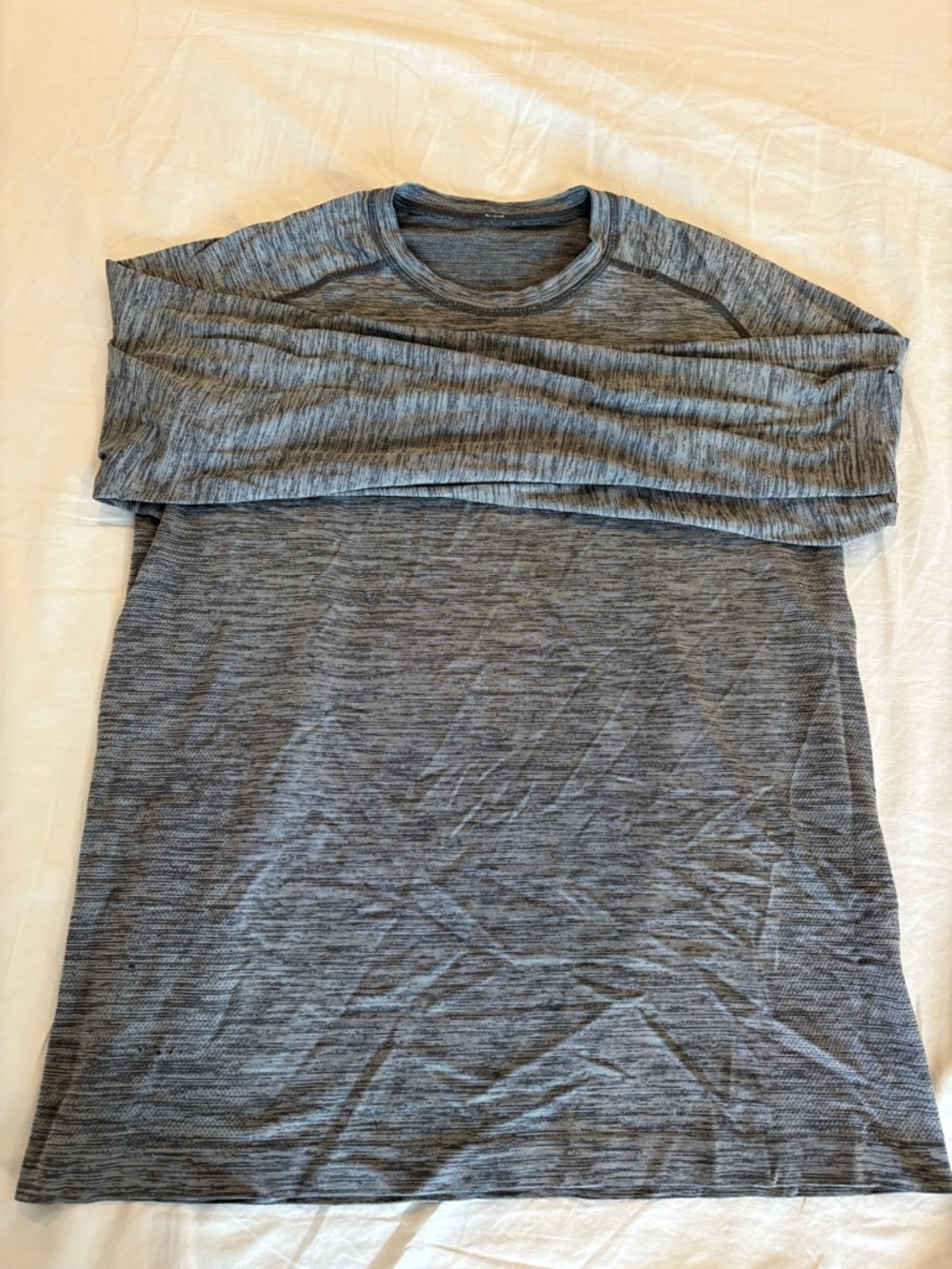 lululemon athletica Men's Metal Vent Gray Heather Long Sleeve Crew
